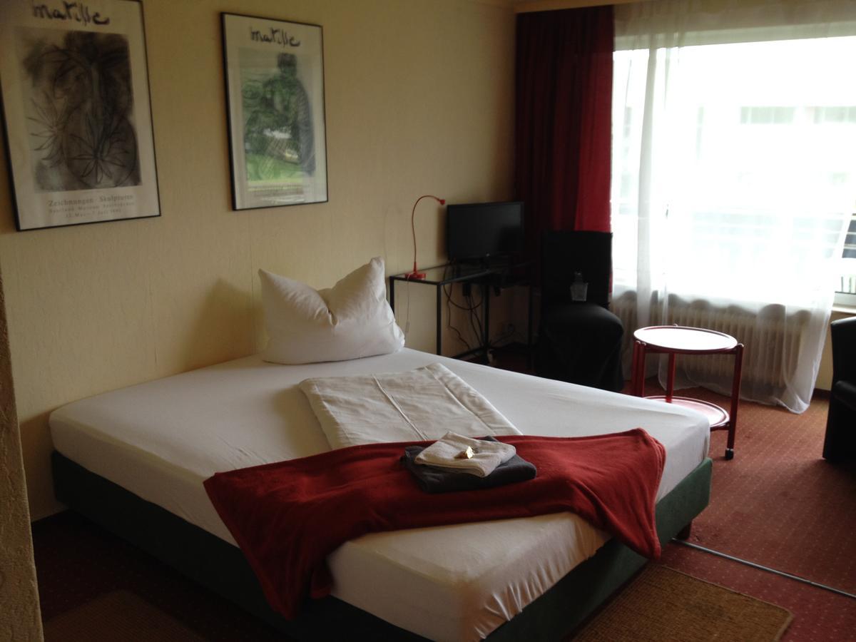 Hotel Saarland Lebach Екстер'єр фото