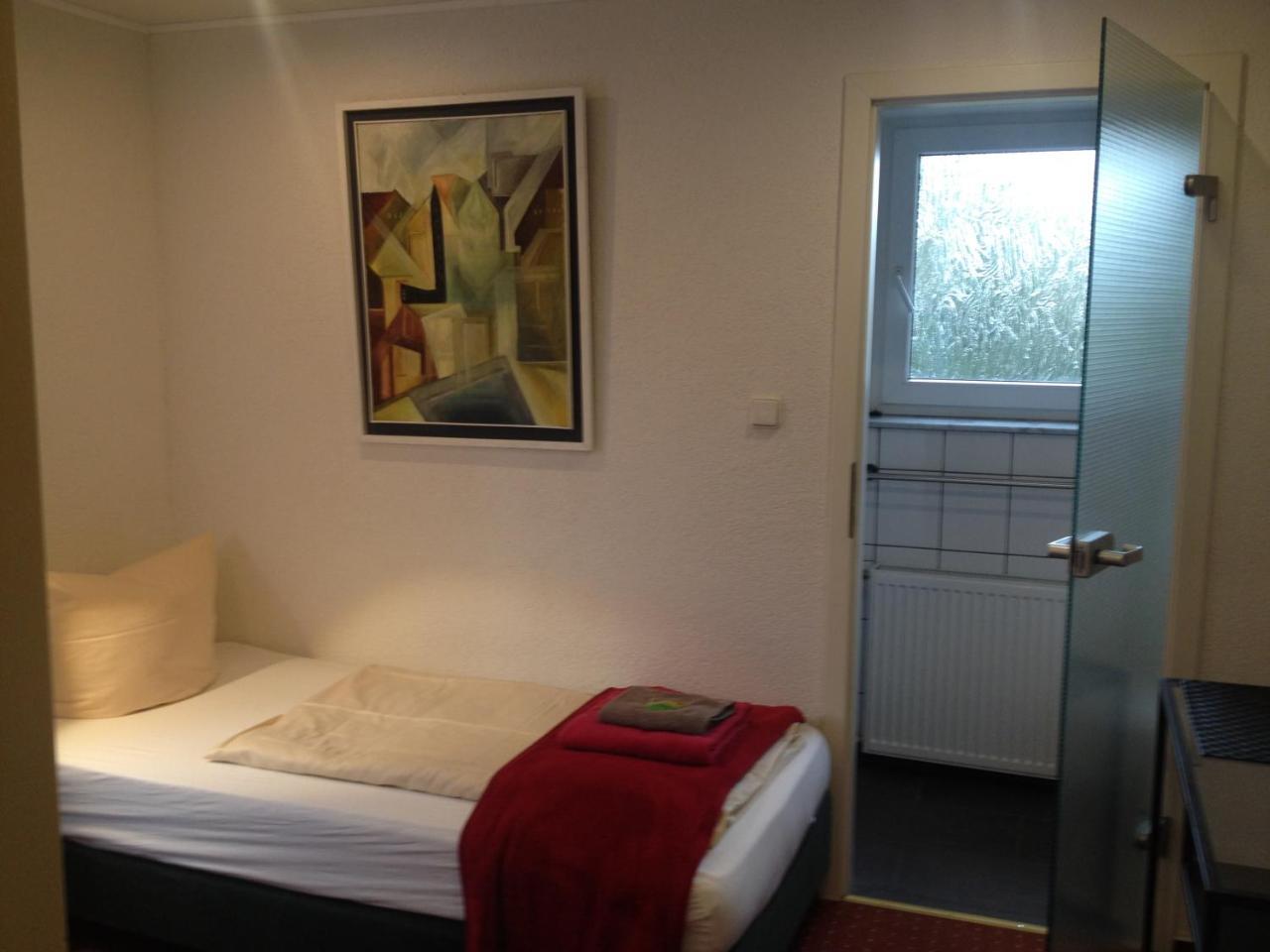 Hotel Saarland Lebach Екстер'єр фото