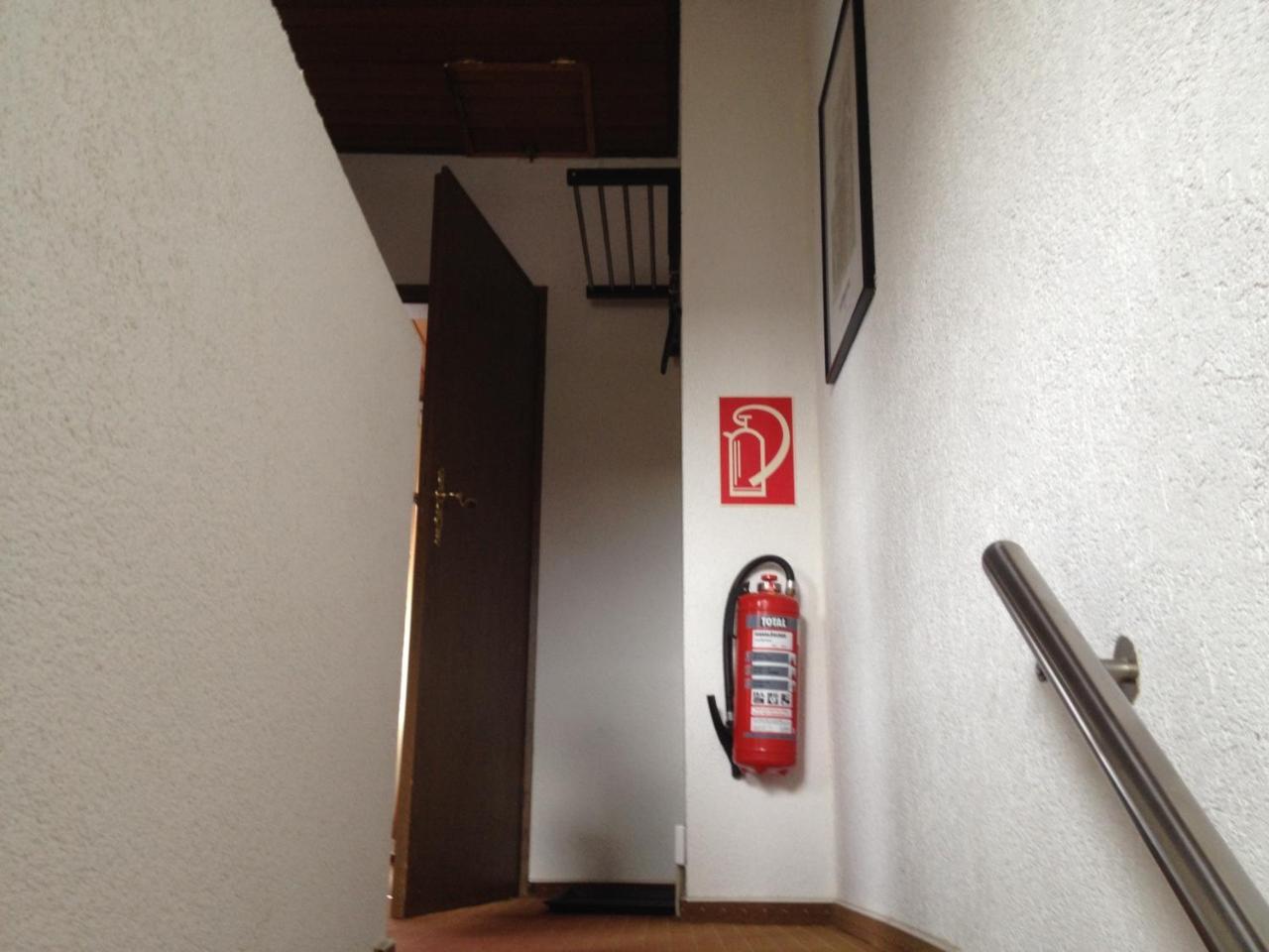 Hotel Saarland Lebach Екстер'єр фото
