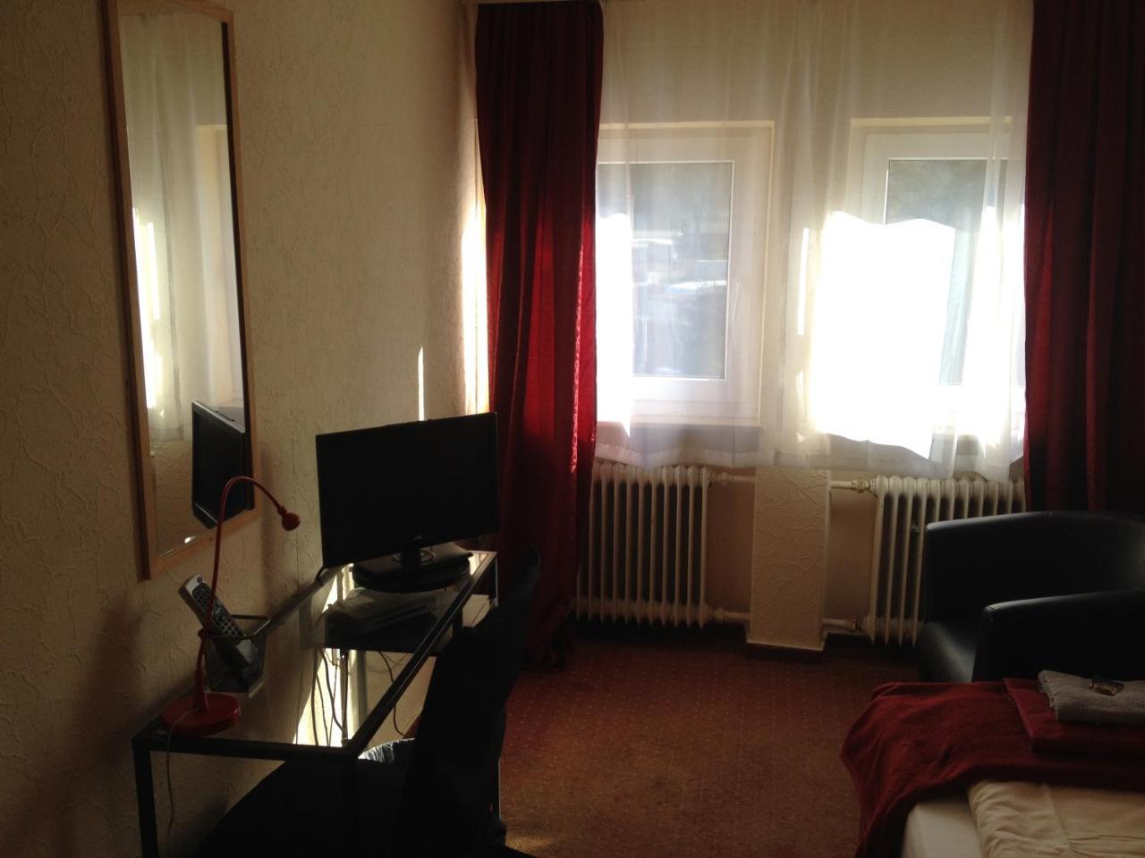 Hotel Saarland Lebach Екстер'єр фото