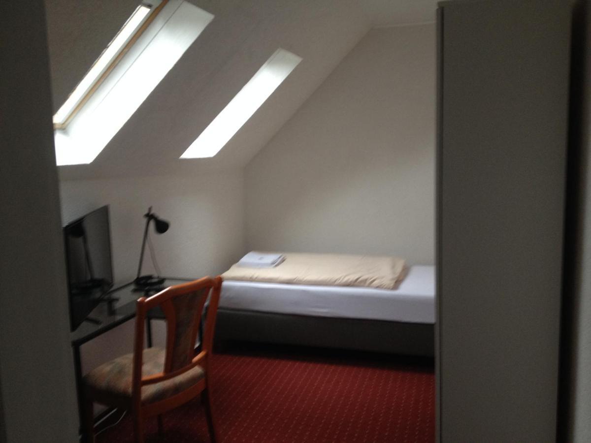 Hotel Saarland Lebach Екстер'єр фото