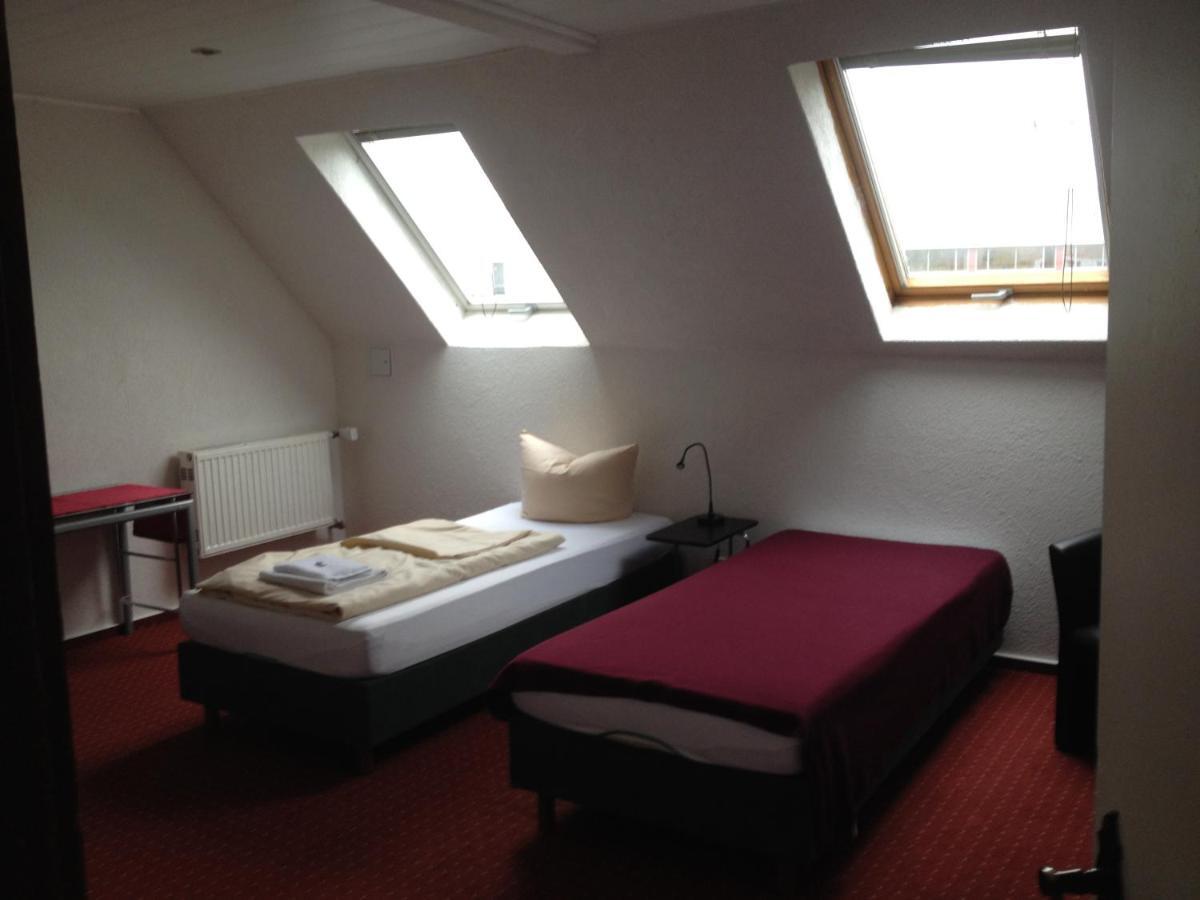 Hotel Saarland Lebach Екстер'єр фото